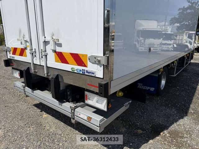 Isuzu FORWARD 2023-06 7902633-14