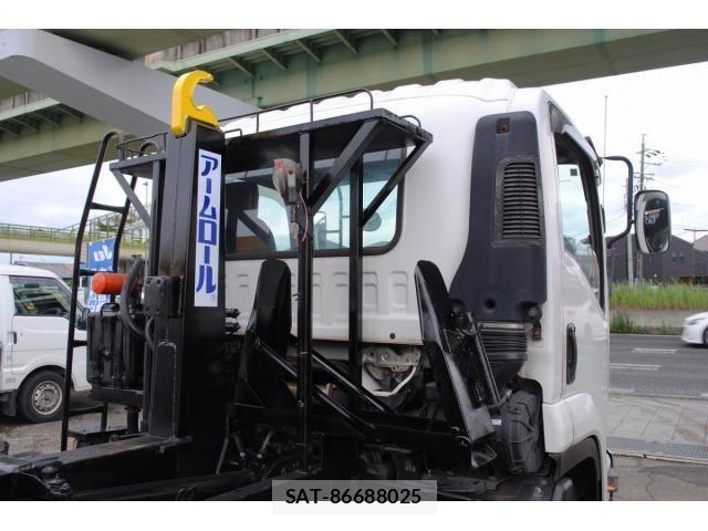Isuzu FORWARD 2010-04 7902638-13