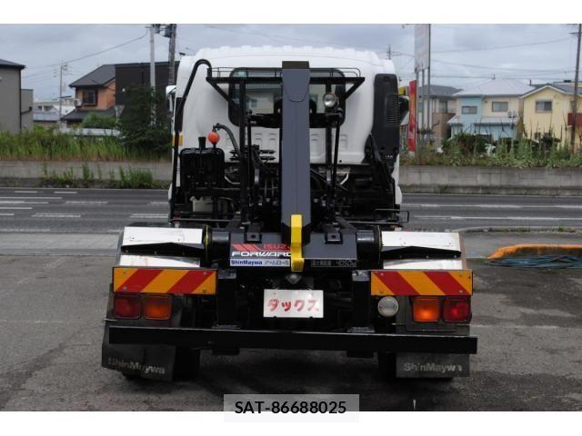 Isuzu FORWARD 2010-04 7902638-21