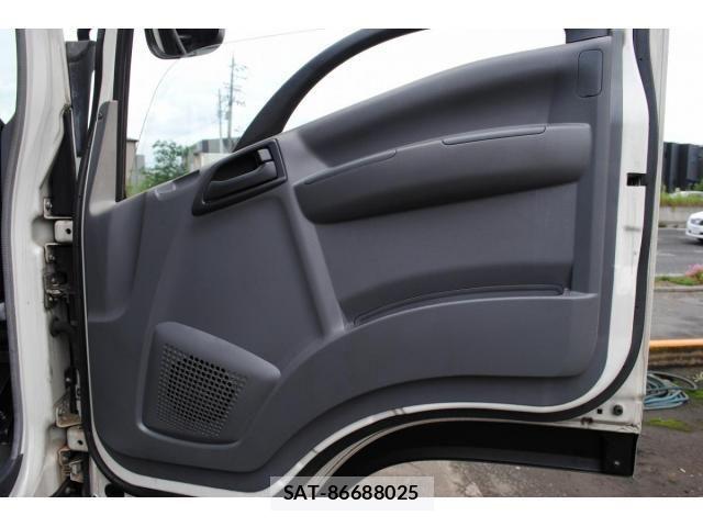 Isuzu FORWARD 2010-04 7902638-24
