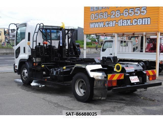 Isuzu FORWARD 2010-04 7902638-8