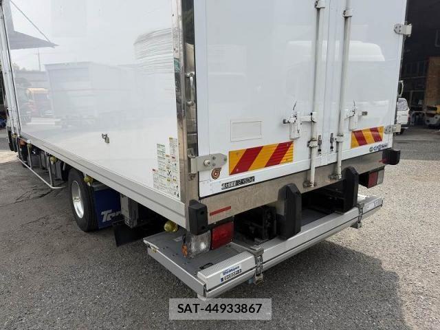 Isuzu FORWARD 2021-06 7902635-15