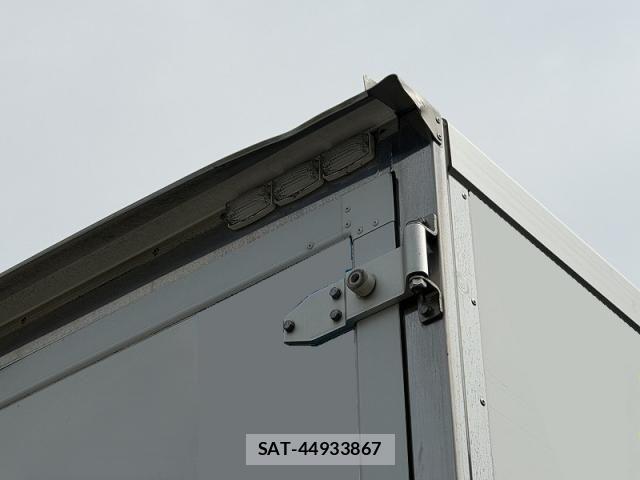Isuzu FORWARD 2021-06 7902635-20