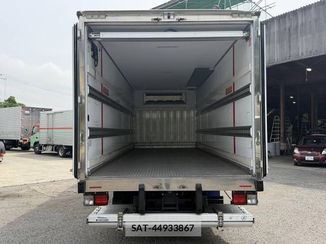 Isuzu FORWARD 2021-06 7902635-24
