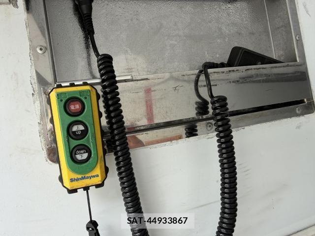 Isuzu FORWARD 2021-06 7902635-27