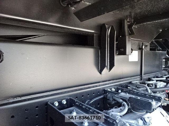 Isuzu FORWARD 2026-05 7902632-25