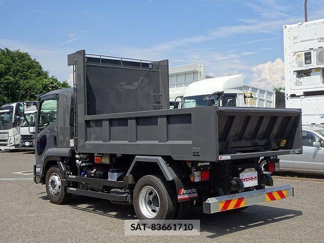 Isuzu FORWARD 2026-05 7902632-5