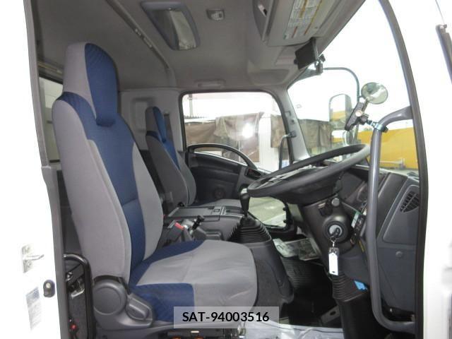 Isuzu FORWARD 2023-02 7961721-19