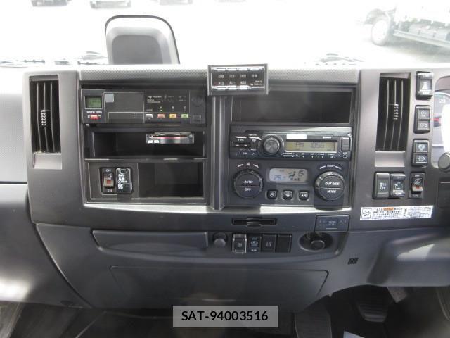 Isuzu FORWARD 2023-02 7961721-22