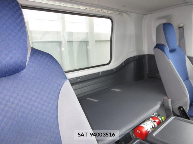 Isuzu FORWARD 2023-02 7961721-27