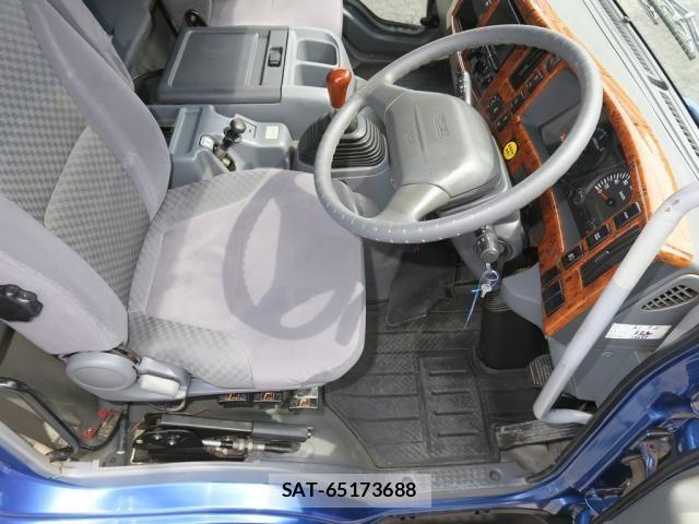 Isuzu FORWARD 2014-03 7961725-27