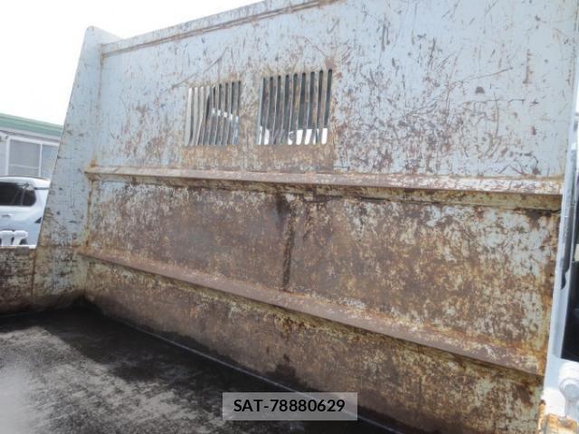 Isuzu FORWARD 2017-07 7961744-25