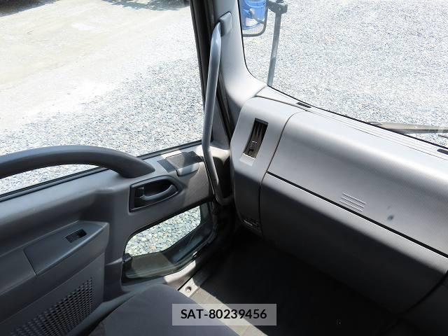 Isuzu FORWARD 2014-02 7961748-12