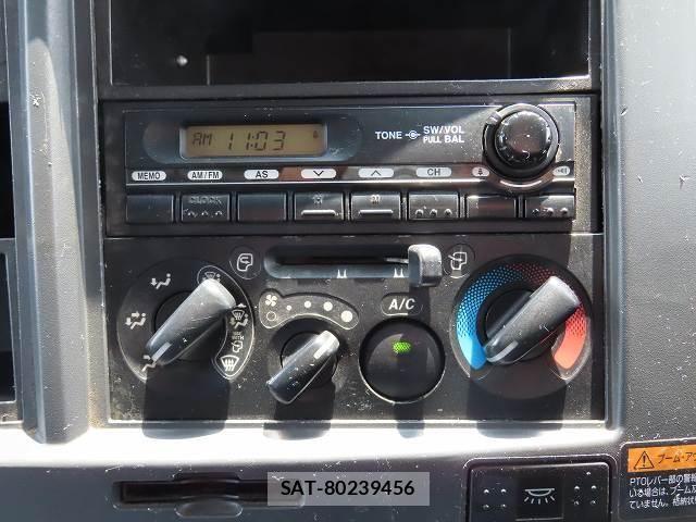 Isuzu FORWARD 2014-02 7961748-18