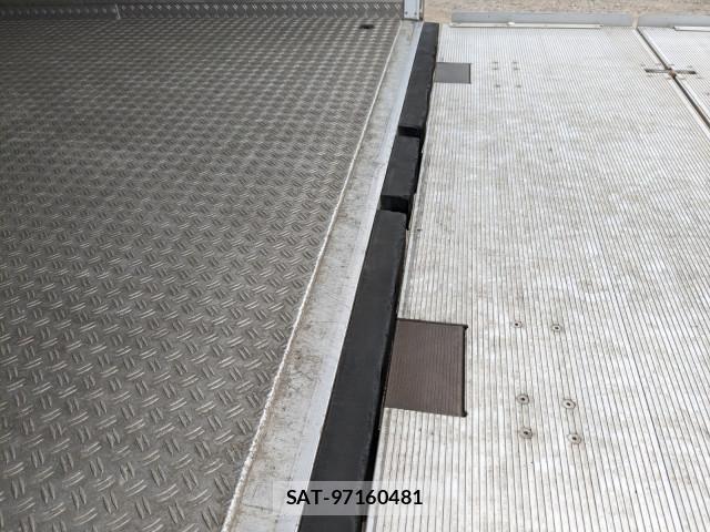 Isuzu FORWARD 2018-03 7961732-12