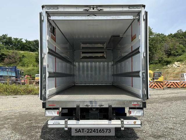 Isuzu FORWARD 2023-09 7961723-23