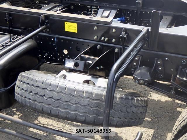 Isuzu FORWARD 2017-08 7961741-20