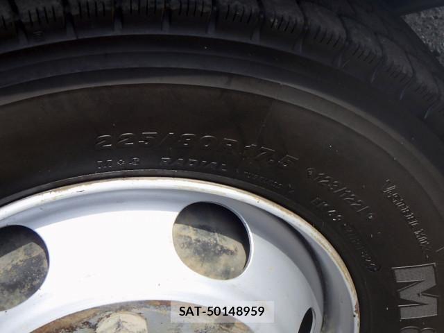 Isuzu FORWARD 2017-08 7961741-23