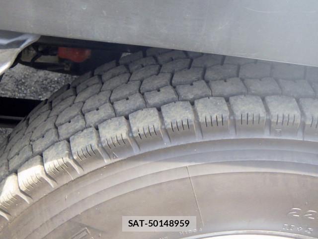 Isuzu FORWARD 2017-08 7961741-24