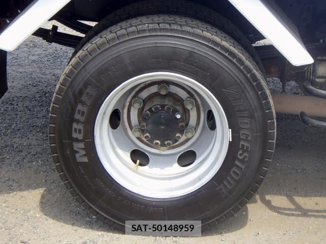 Isuzu FORWARD 2017-08 7961741-25