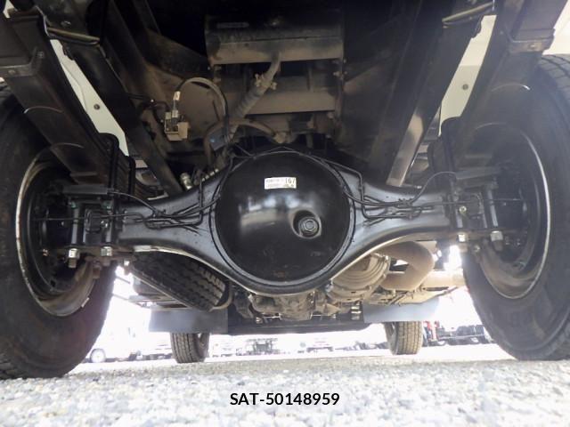 Isuzu FORWARD 2017-08 7961741-26