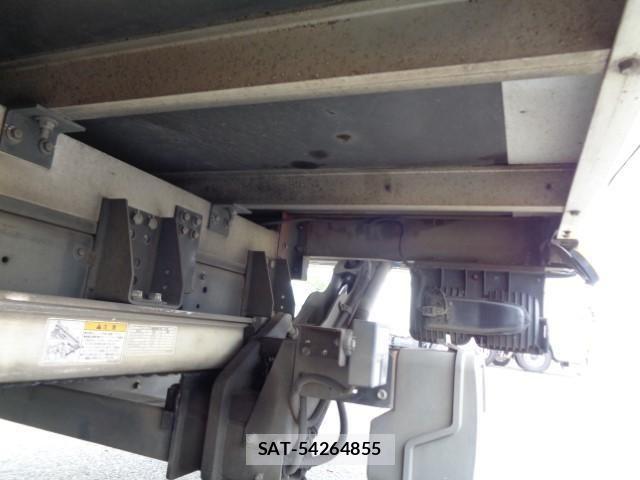 Isuzu FORWARD 2017-02 7961749-16
