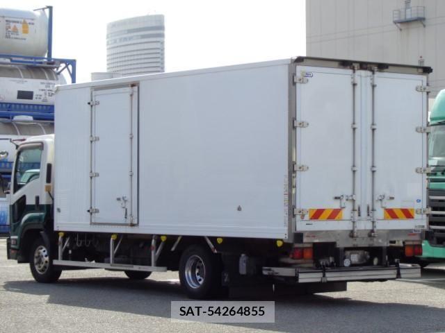 Isuzu FORWARD 2017-02 7961749-3