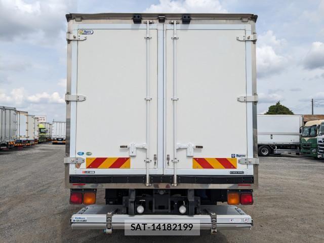 Isuzu FORWARD 2018-07 7961736-4