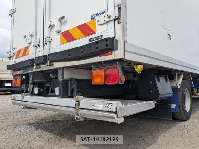 Isuzu FORWARD 2018-07 7961736-5