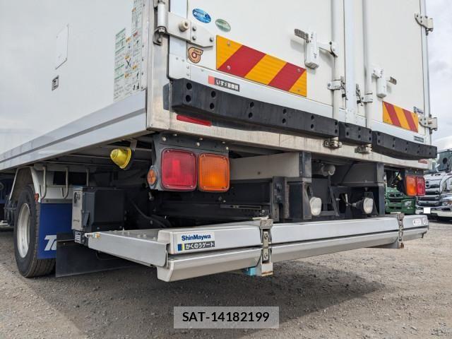 Isuzu FORWARD 2018-07 7961736-6