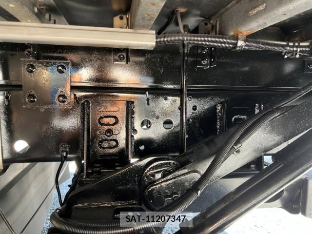 Isuzu FORWARD 2020-09 7961745-24
