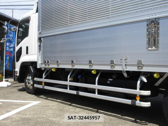 Isuzu FORWARD 2021-05 7979275-17