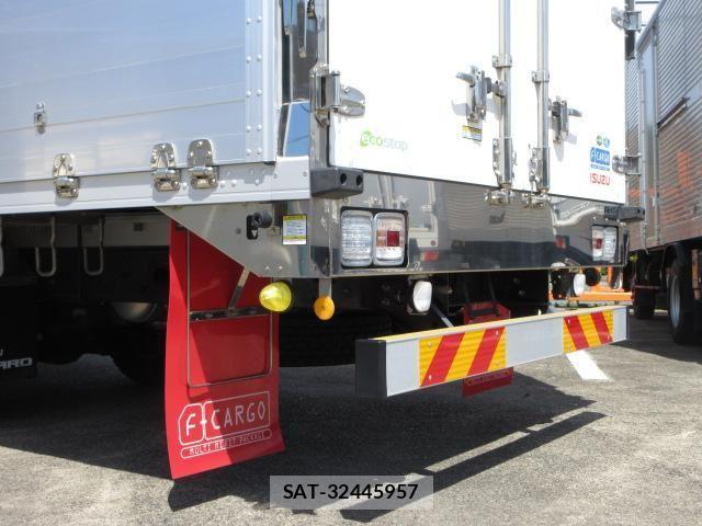 Isuzu FORWARD 2021-05 7979275-18