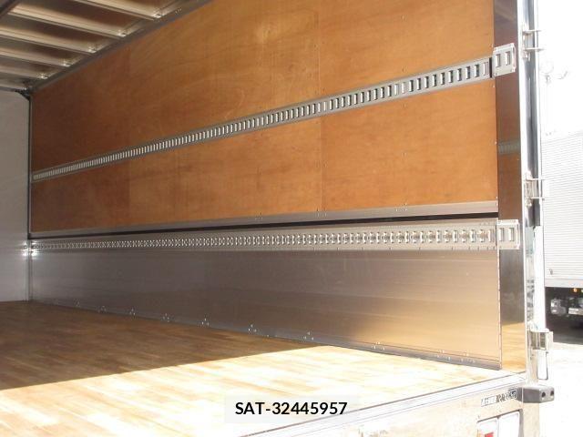 Isuzu FORWARD 2021-05 7979275-25