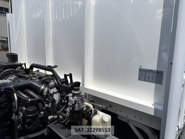 Isuzu FORWARD 2017-02 8035658-13