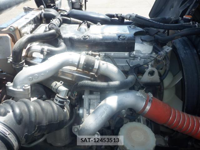 Isuzu FORWARD 2012-11 8035666-23
