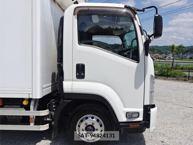 Isuzu FORWARD 2017-07 8035659-2