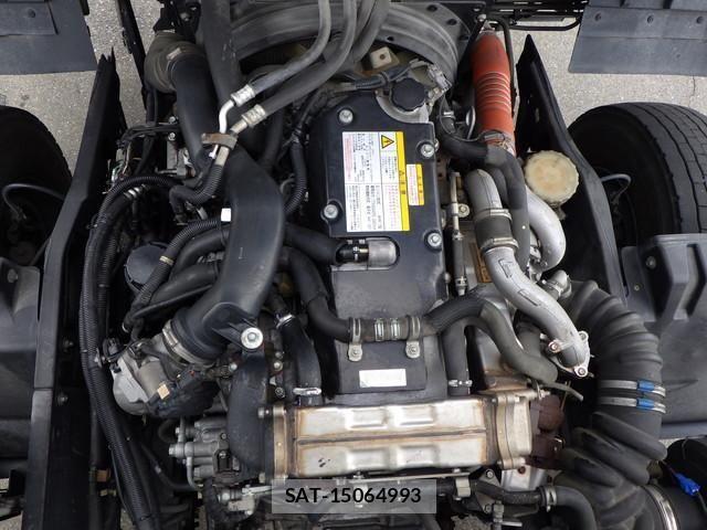 Isuzu FORWARD 2018-04 8035657-14