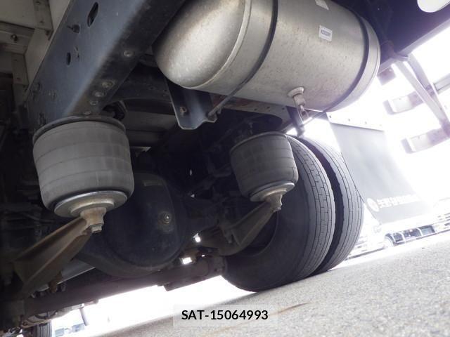 Isuzu FORWARD 2018-04 8035657-21