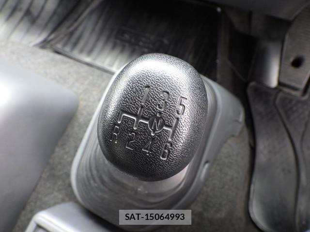 Isuzu FORWARD 2018-04 8035657-24