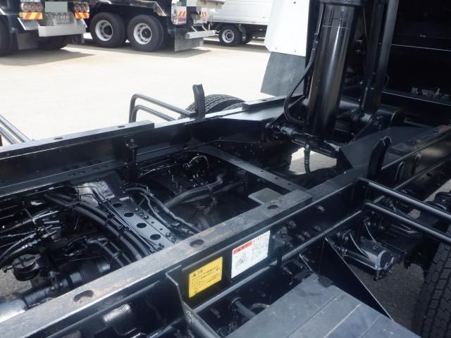 Isuzu FORWARD 2019-11 8060584-9