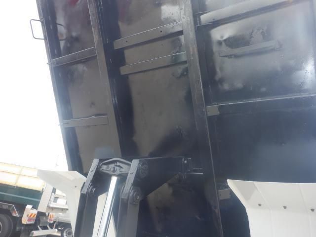 Isuzu FORWARD 2019-11 8060584-8