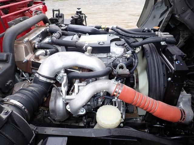 Isuzu FORWARD 2024-06 8060579-24