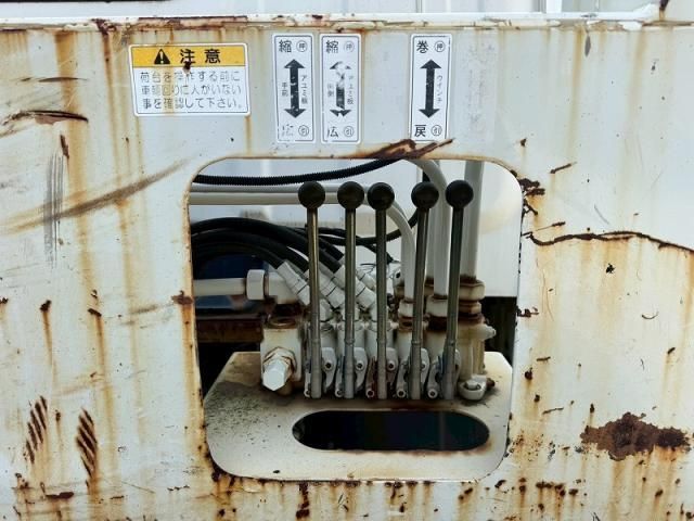 Isuzu FORWARD 2006-07 8060581-24