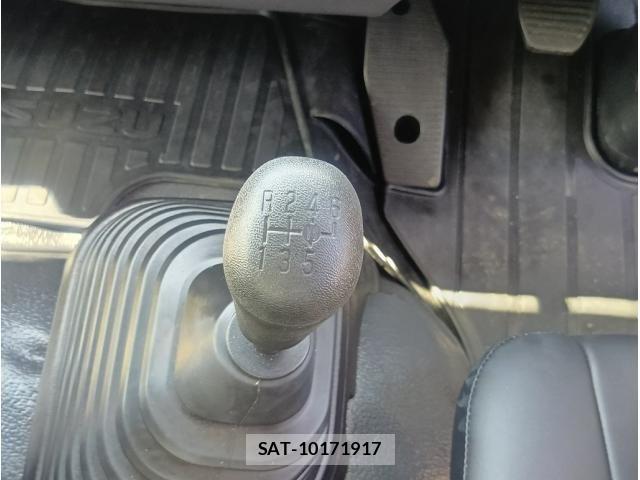 Isuzu FORWARD 2024-09 8073821-27