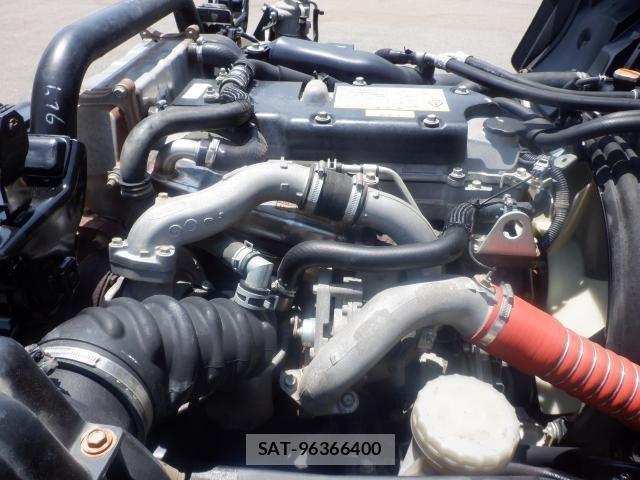 Isuzu FORWARD 2017-07 8073822-23
