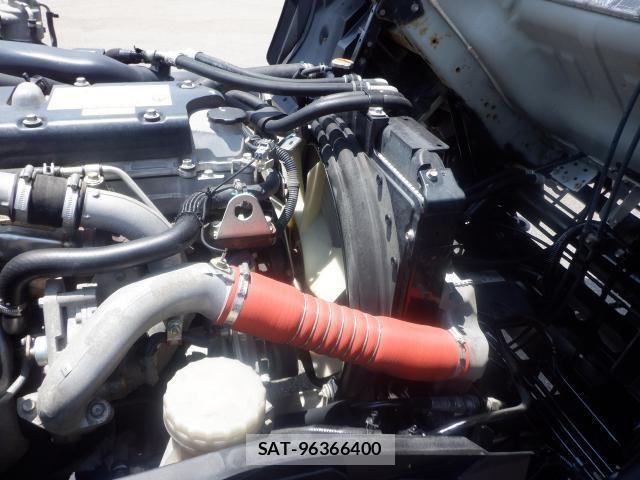 Isuzu FORWARD 2017-07 8073822-24