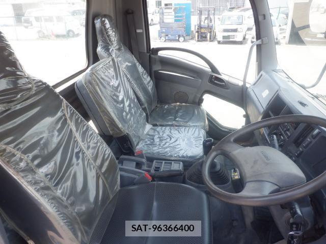 Isuzu FORWARD 2017-07 8073822-25