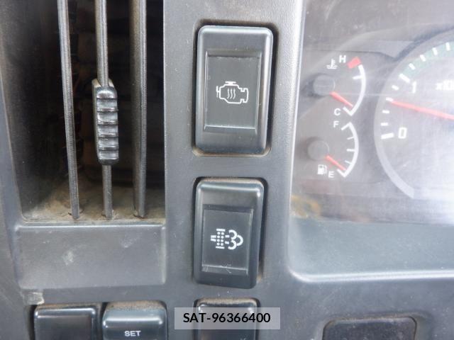 Isuzu FORWARD 2017-07 8073822-29