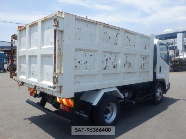 Isuzu FORWARD 2017-07 8073822-4